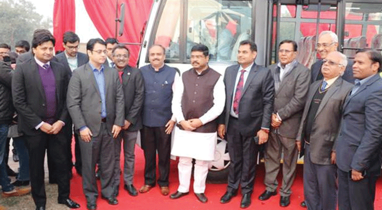 India’s first CNG bus which can run 1,000 km in one fill unveiled