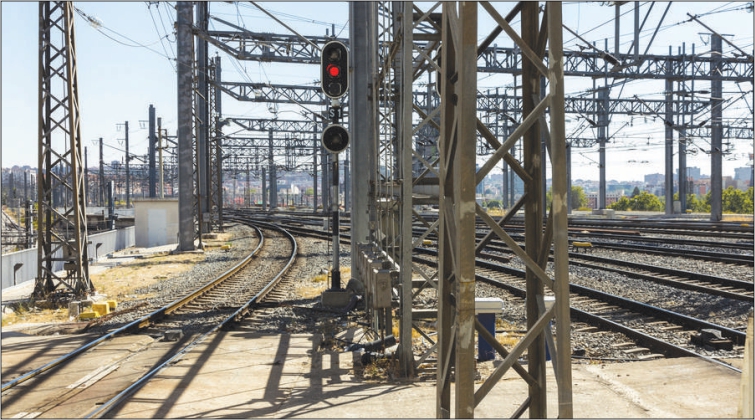 Railways can significantly cut carbon footprints through electrification
