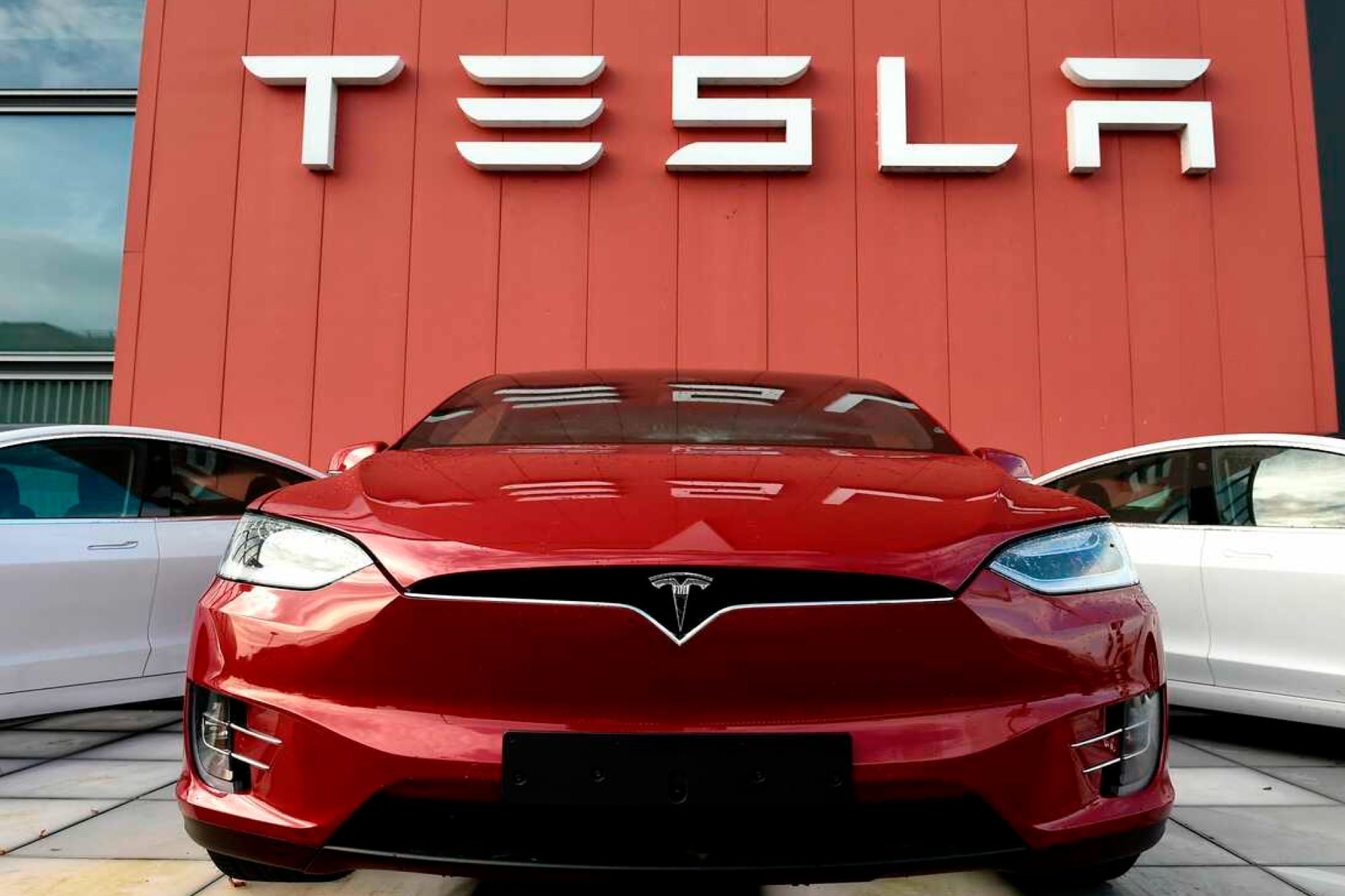 Tesla set to establish Indian manufacturing plant in Gujarat, announcement expected at vibrant summit