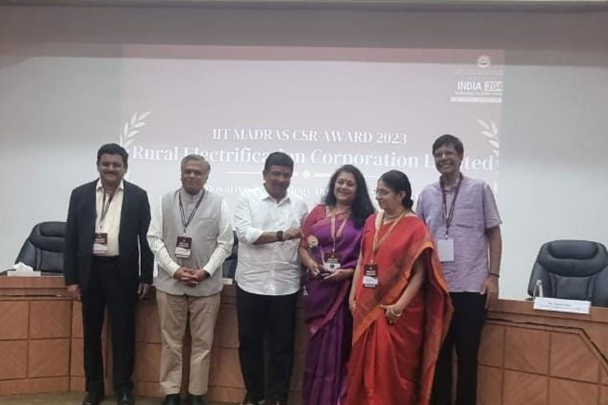 REC limited honoured for innovative CSR initiative at IIT Madras summit