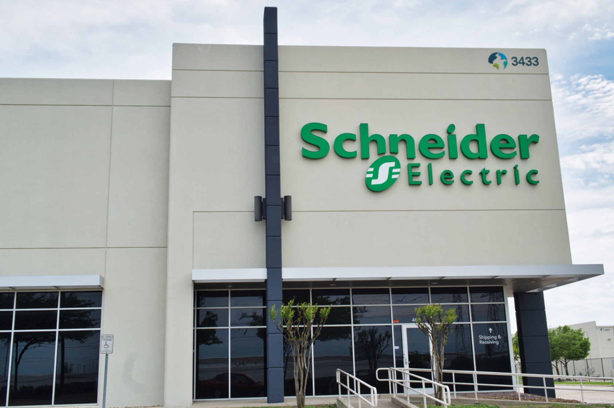 Schneider Electric launches Open Automation Movement 