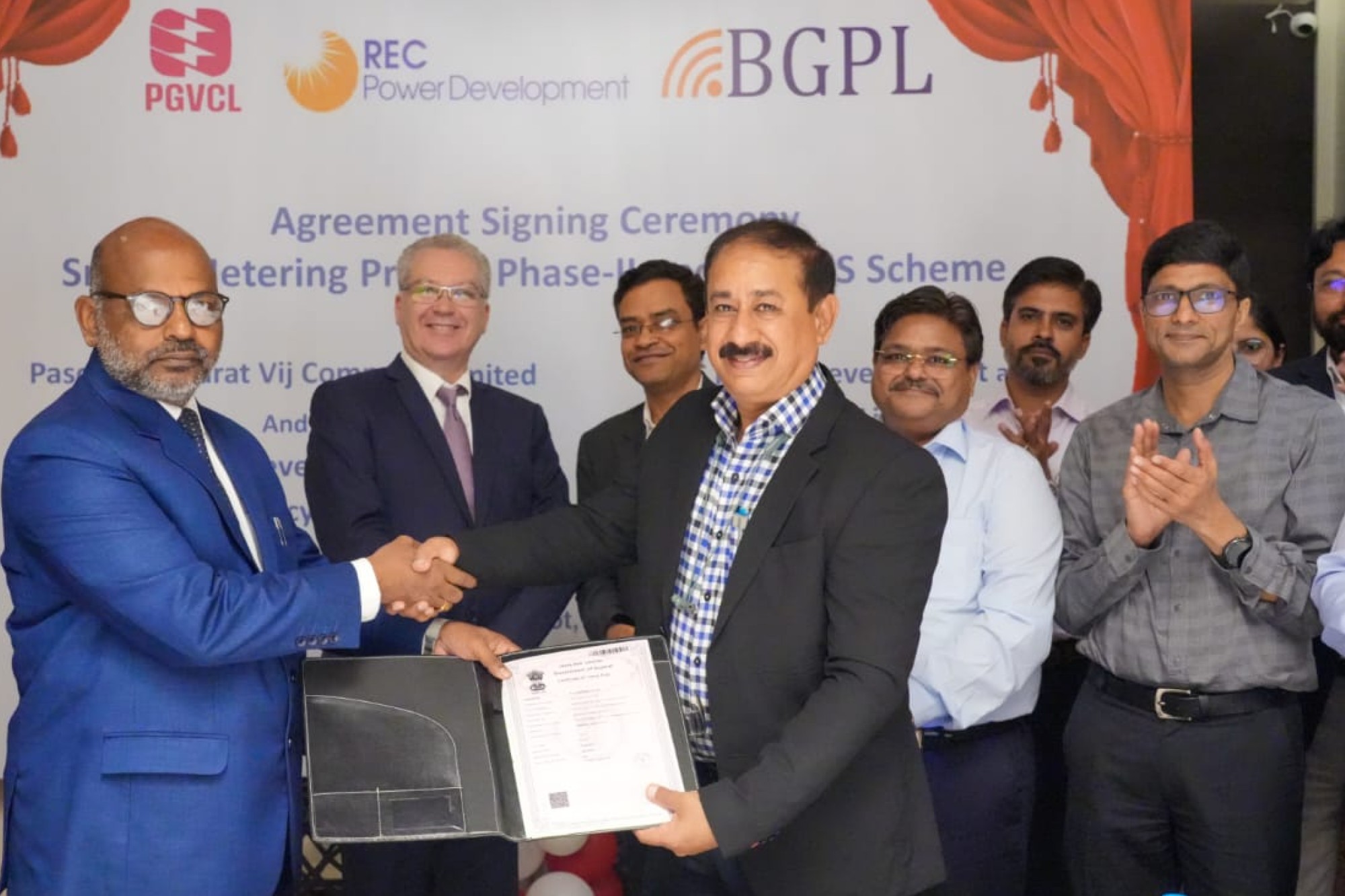 RECPDCL to roll out 33 lakh smart meters in Gujarat