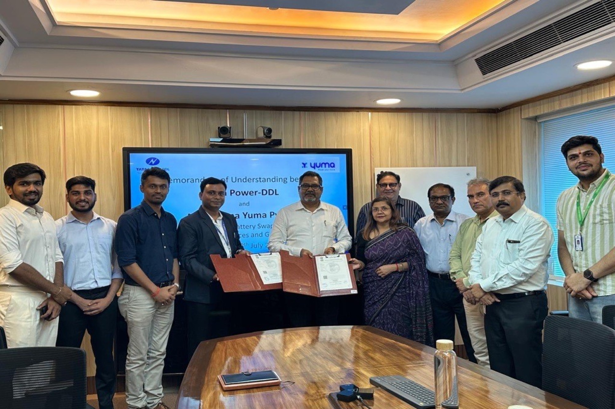 Tata Power-DDL partners Magna Yuma for battery swapping stations in Delhi